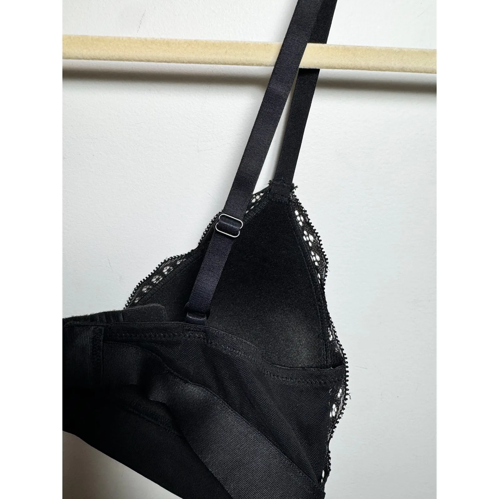 H&M Women's US 32B Black Lace Push Up Bra - Image 8