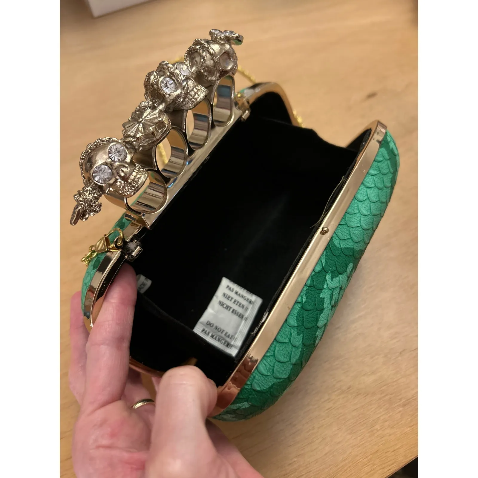 New Women’s Snake 🐍 Print w/Skulls 💀Rhinestones Gold Green Purse Clutch 7”x4” - Image 7