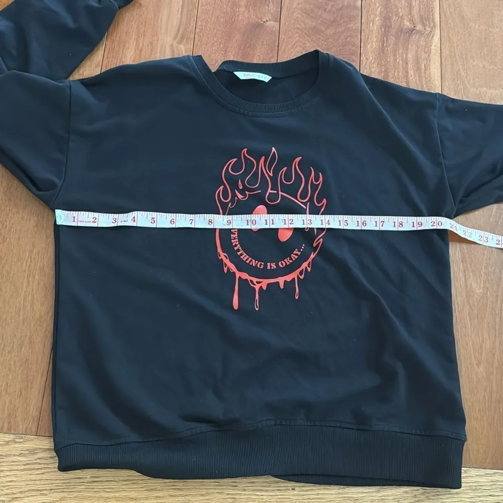 ROMWE Black and Red Crewneck Sweater with Graphic Design size M - Image 6