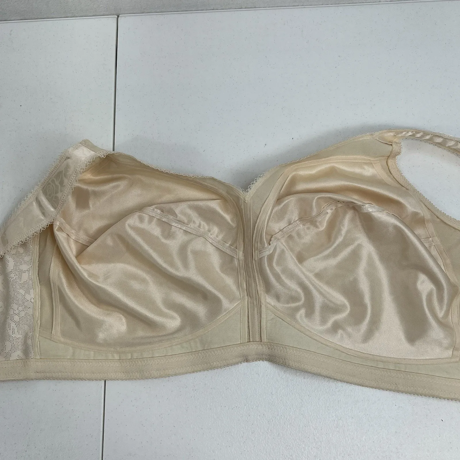Underscore 48DD 48E Bra Unlined Wirefree Full Coverage Beige Lift Support Tan Size undefined - Image 9