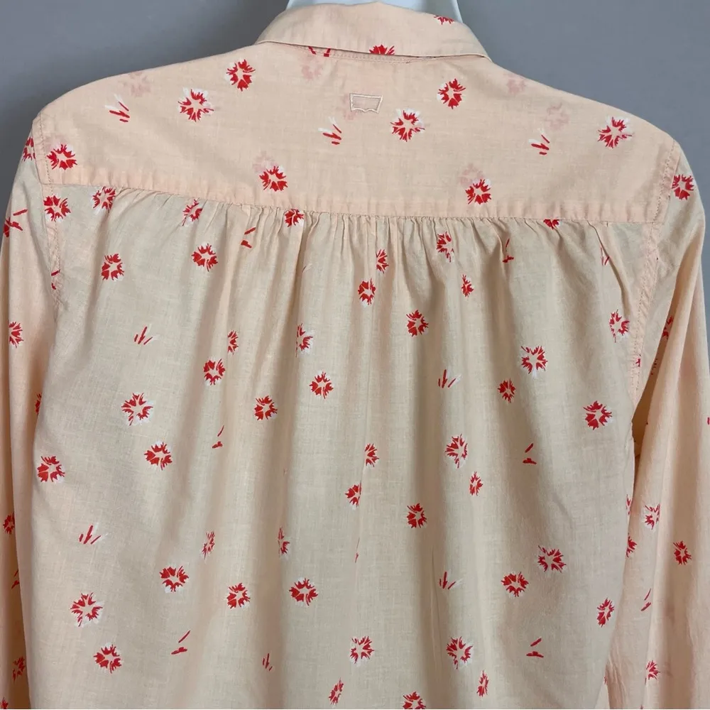 Levi's Button-Up Shirt Women Lightweight Size Small Light Peach Pink Long Sleeve - Image 6