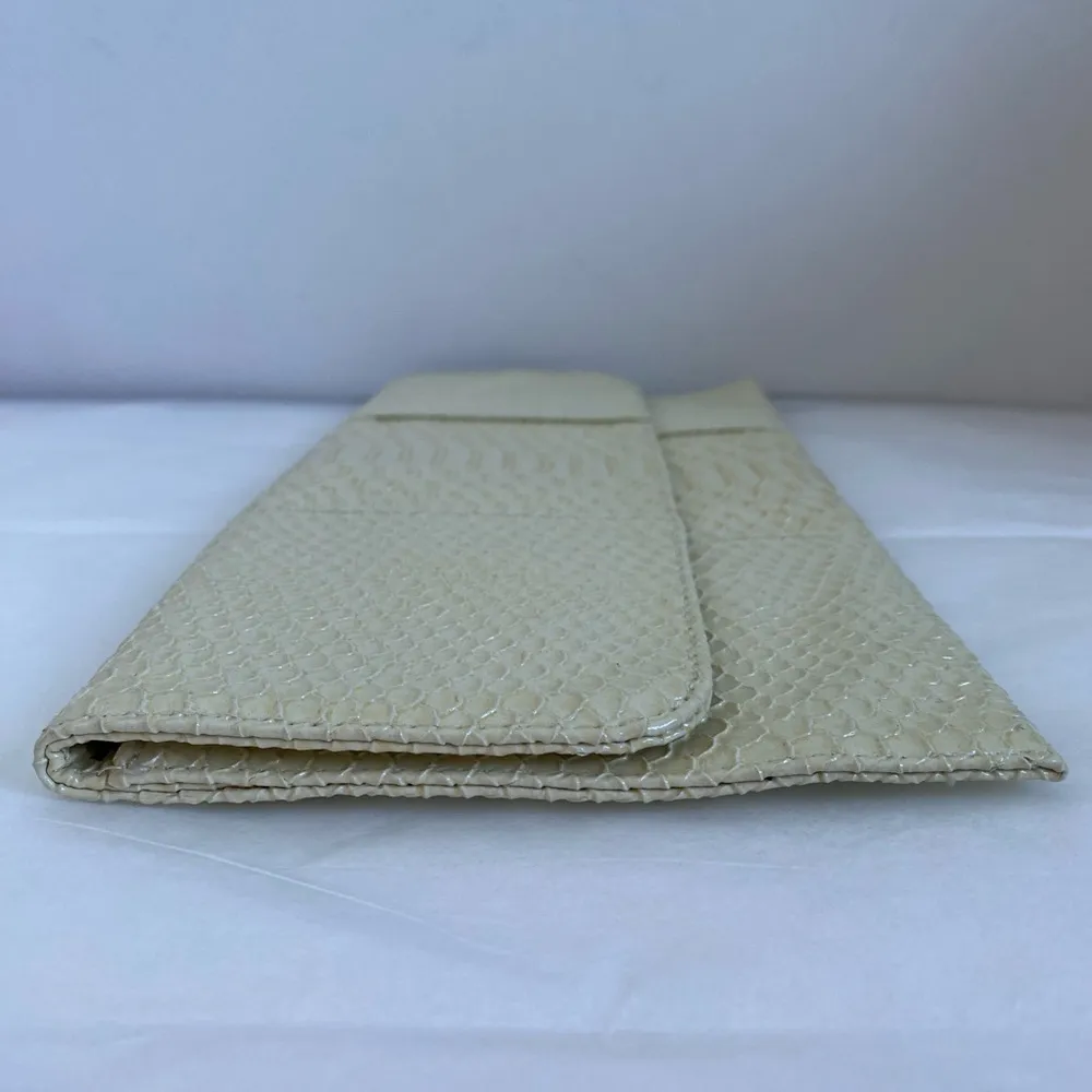Urban Expressions Ivory Faux Animal Skin Clutch New With Tag - Image 4