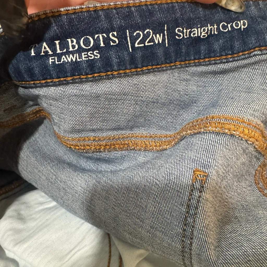 Talbots Blue flawless, cropped jeans - Image 7