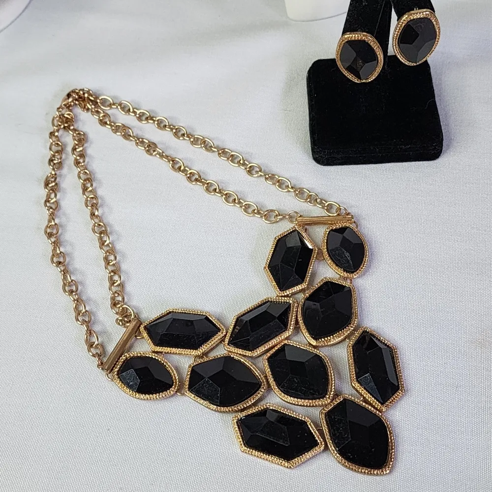 Gold Double Chain with Black Acrylic Faceted Stones Bib Necklace Earrings Set - Image 2