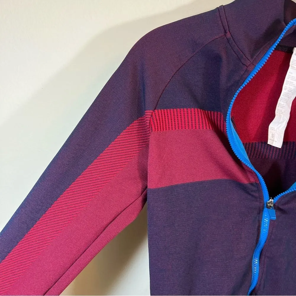 Fabletics Tory Cropped Seamless Jacket in Deep Navy / Haute Red / Lake Small - Image 6