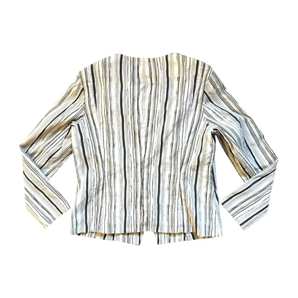 Chicos Monochrome Striped Jacket Button Front Cuffed Long Sleeve Size Large - Image 3