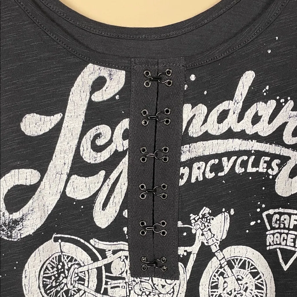 NWT Torrid Women’s Vintage Slub Jersey Motorcycle Graphic Hook Closures Tank Top - Image 4