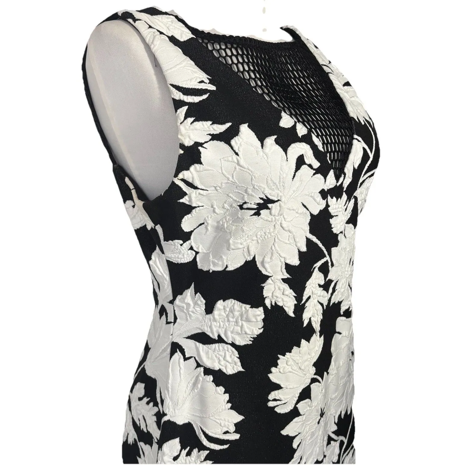 Cache Women’s Black & White Floral Sheath Cocktail Dress W/ Fish Net Design Sz 6 - Image 6