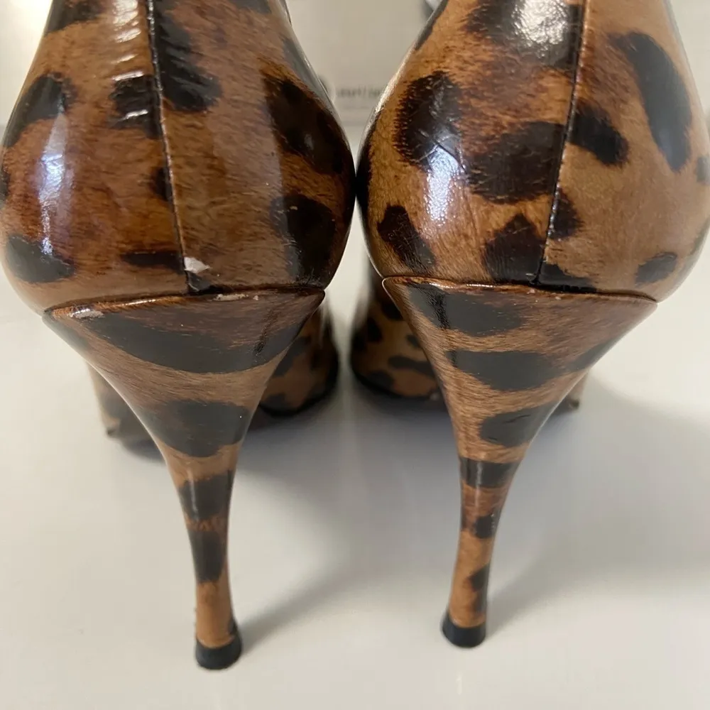 Stuart Weitzman 8.5 cheetah leopard print sexy open toed heels $100 - Image 4