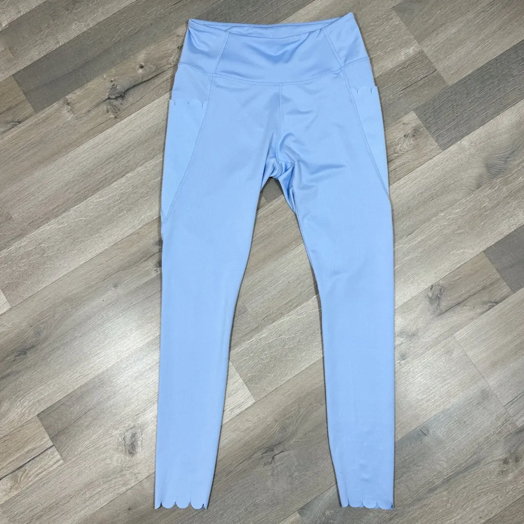 Crown & Ivy Scalloped Hem Pocket 7/8 Leggings Powder Blue Small‎ - Image 3