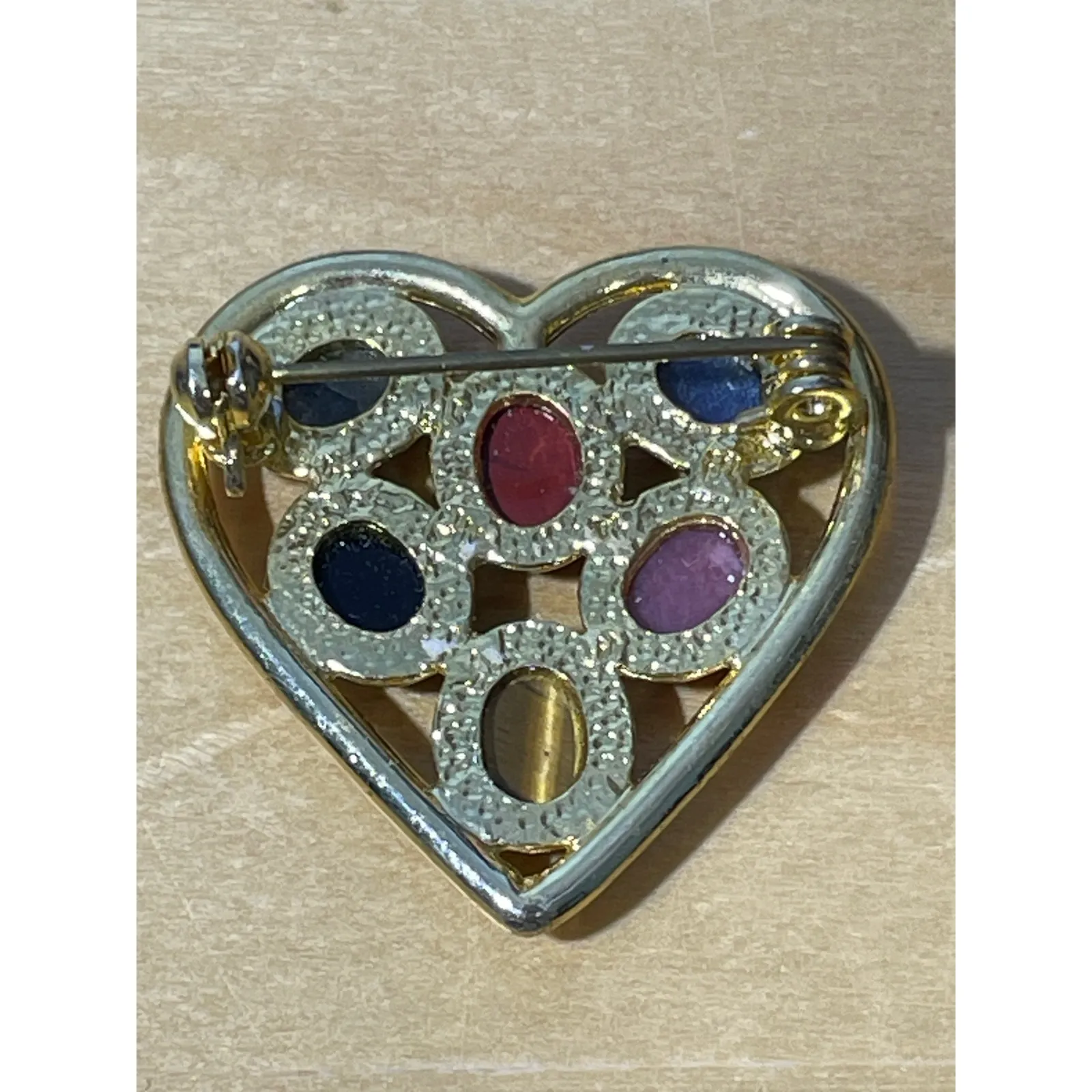 Vintage Heart Brooch Lot of 2 Gold Tone Scarab Jewels Romantic Valentine - Image 3