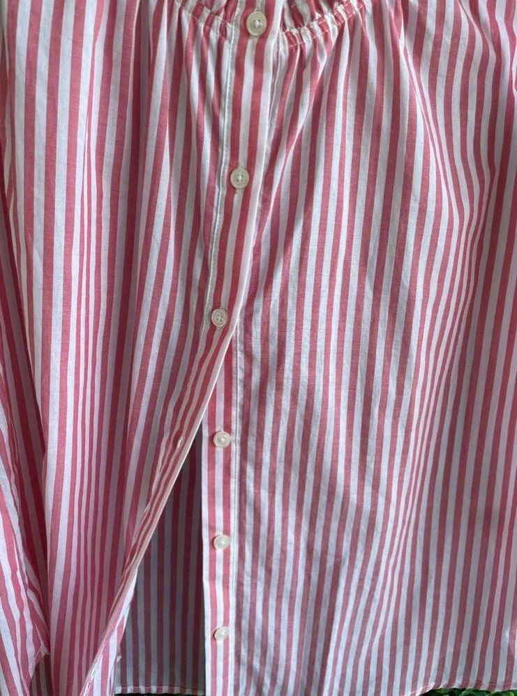 NWT -  Sleeveless Button Up Blouse - Image 3