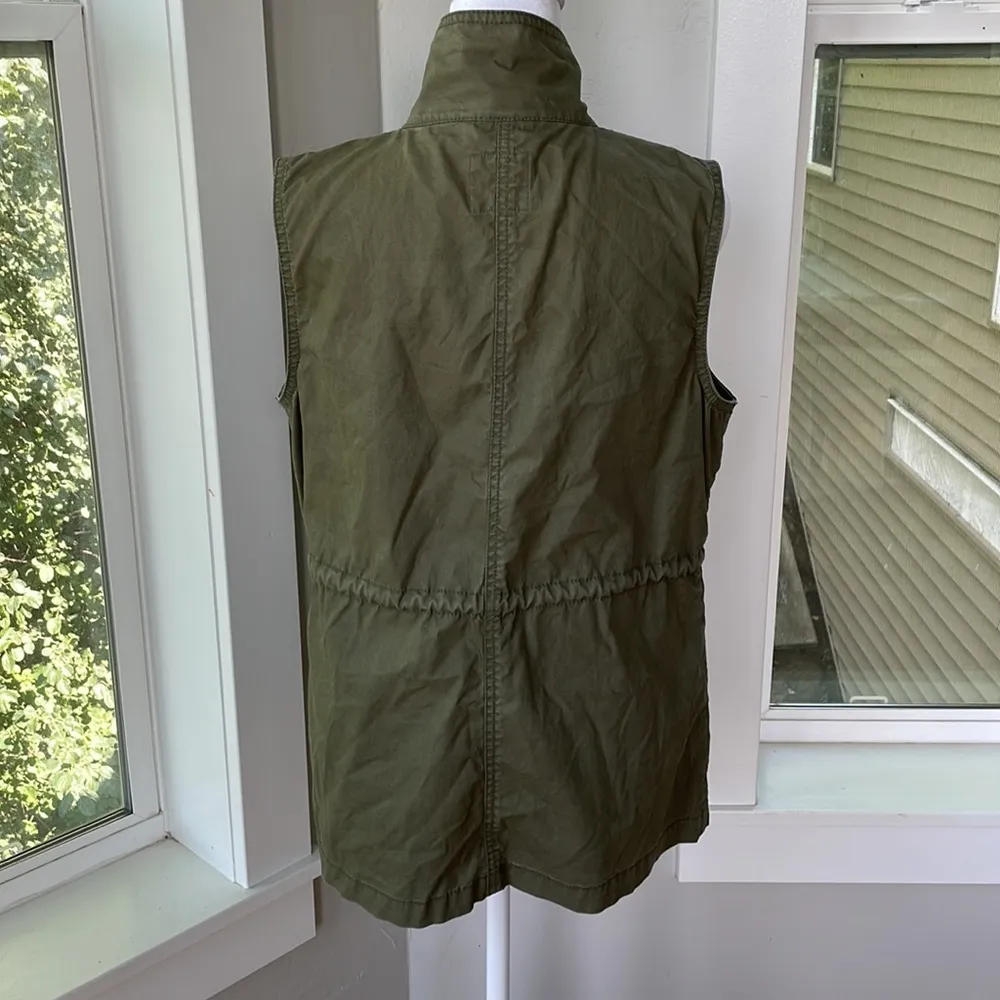 Old Navy Army Green Drawstring Cargo Sleeveless Vest Size Small - Image 3