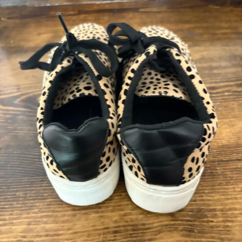 Qupid Tan Cheetah Print Sneakers‎ size 6 - Image 6