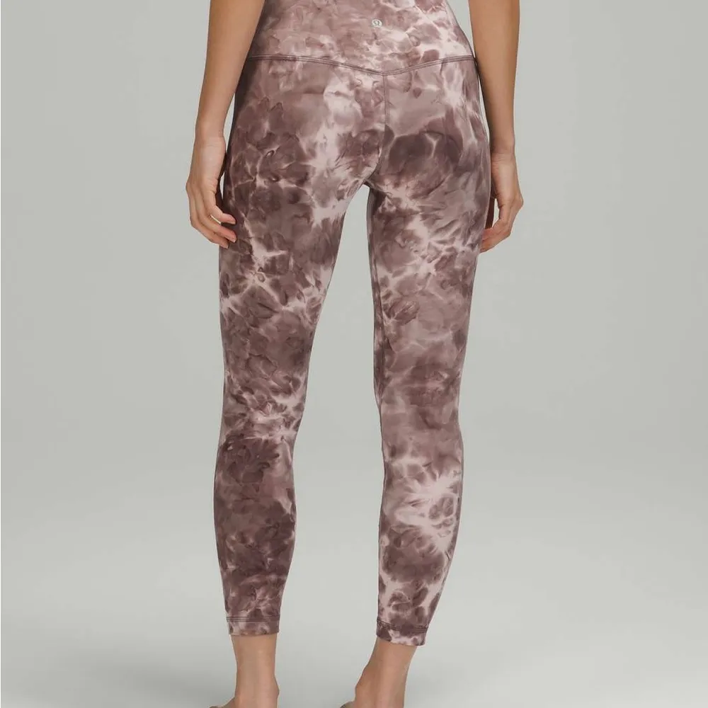 ON SALE❤️Lululemon matching set Align T-Shirt & Lululemon Align High-Rise Pant - Image 3