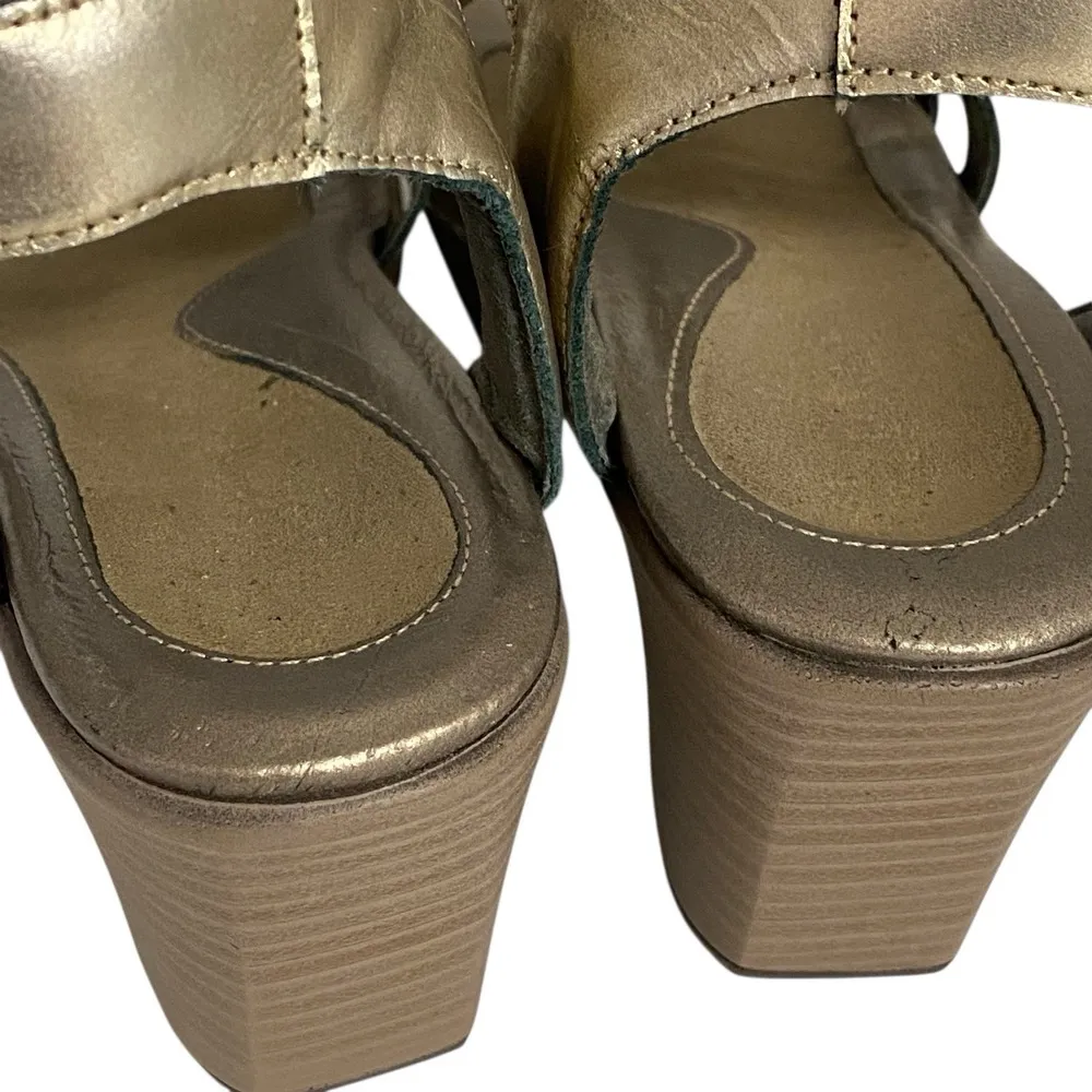 Naot Sandals Womens 40/9 Flirt Ankle Strap Metallic Golden Leather Wedge Summer - Image 11