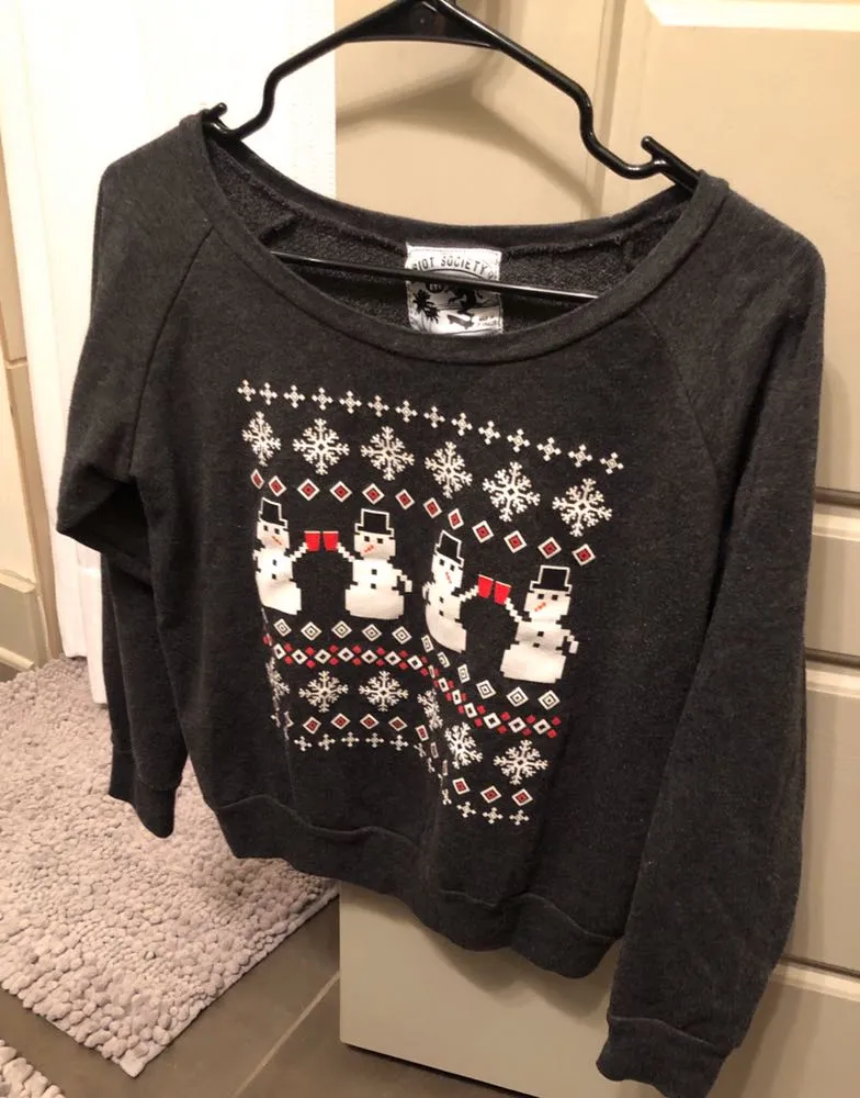 Christmas Top Gray Size M - Image 2