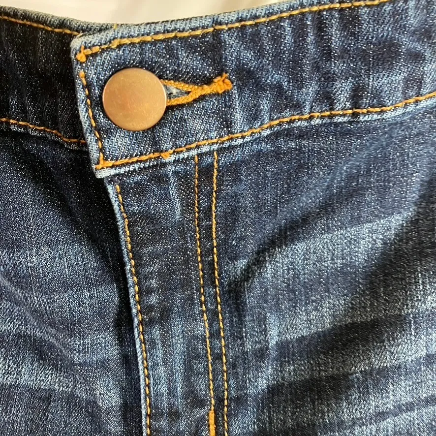 Ava‎ & Viv 24W Dark Wash Mid Rise Midi Short Denim Cuffed Distressed Plus Size Blue - Image 8