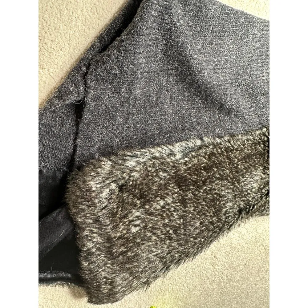 Pim + Larkin: Faux Fur Pullover Knit Turtleneck Vest / Sleeveless Sweater - Image 5