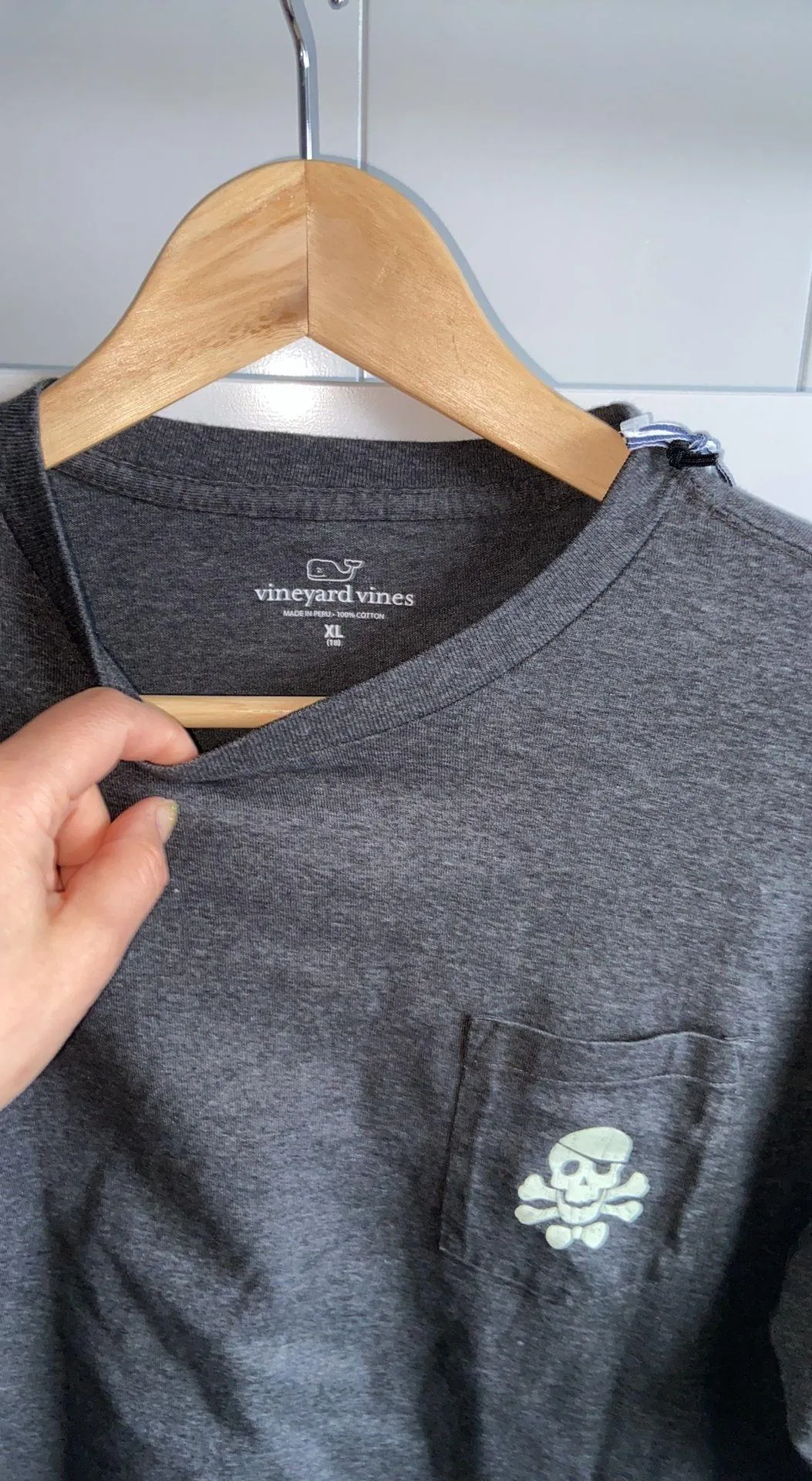 Vineyard Vines Glow In The Dark Tee. Fits Xs - Image 11