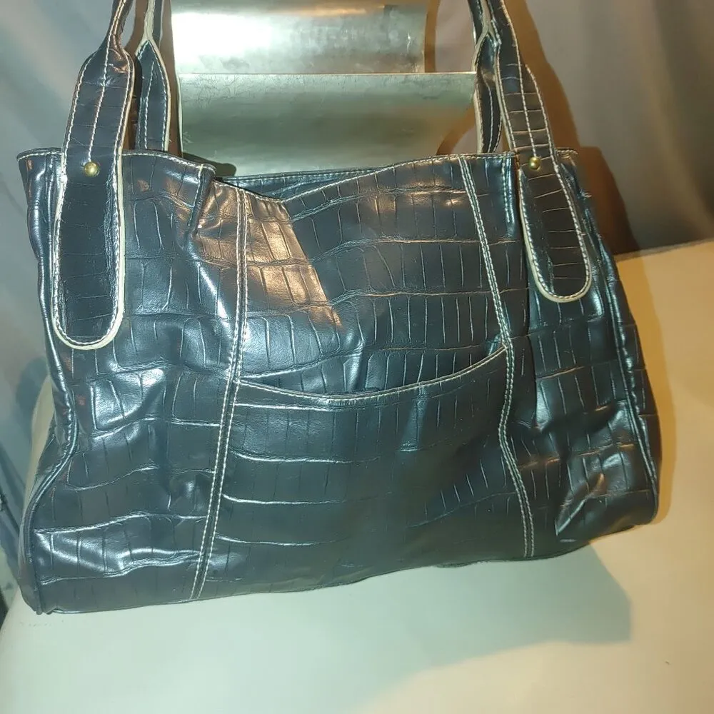 Prinzi Black Leather Handbag With Dual Buckle Design & Multiple Pockets - Image 6