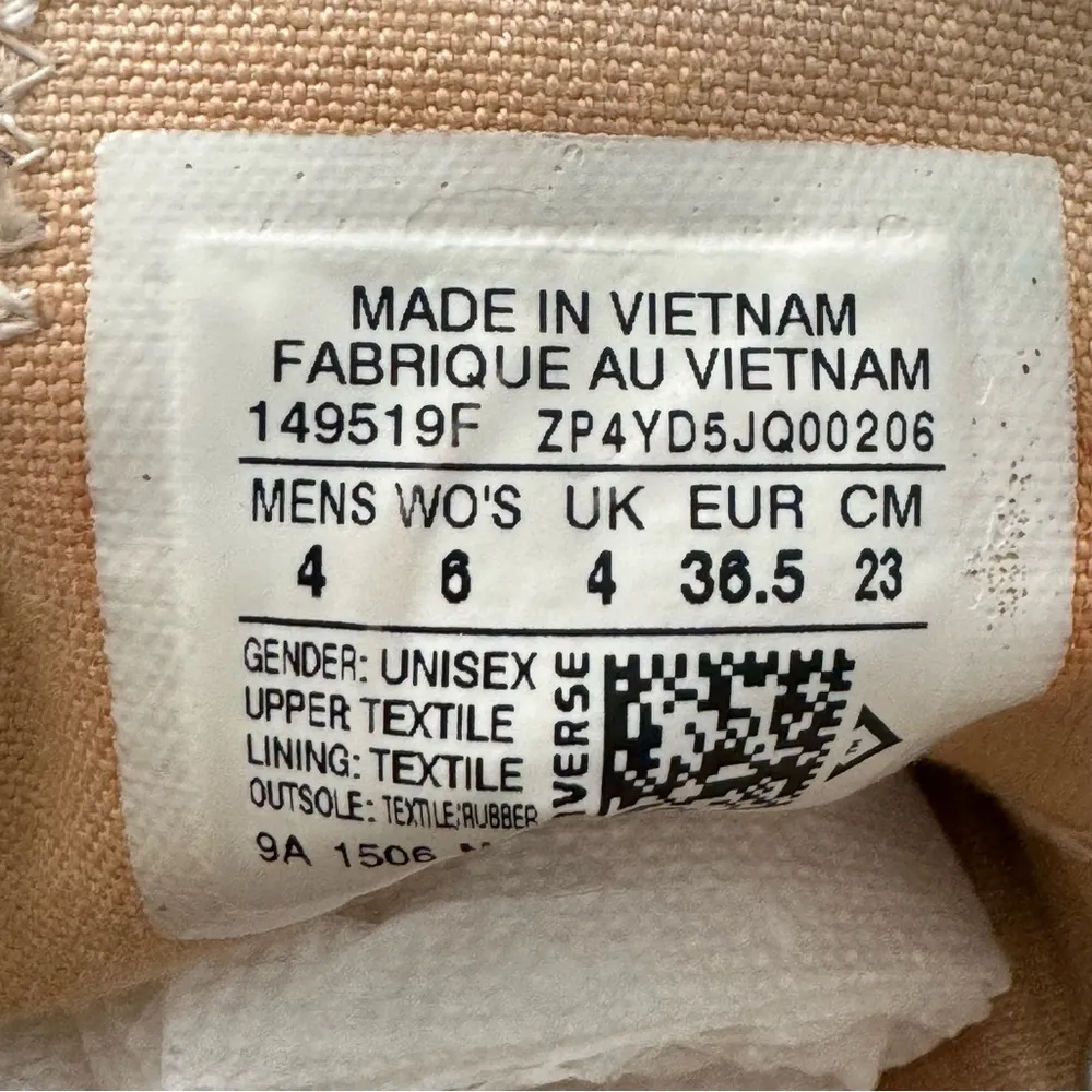 All Star Chuck Taylor low top sneakers shoes burgundy women size 6 - Image 5