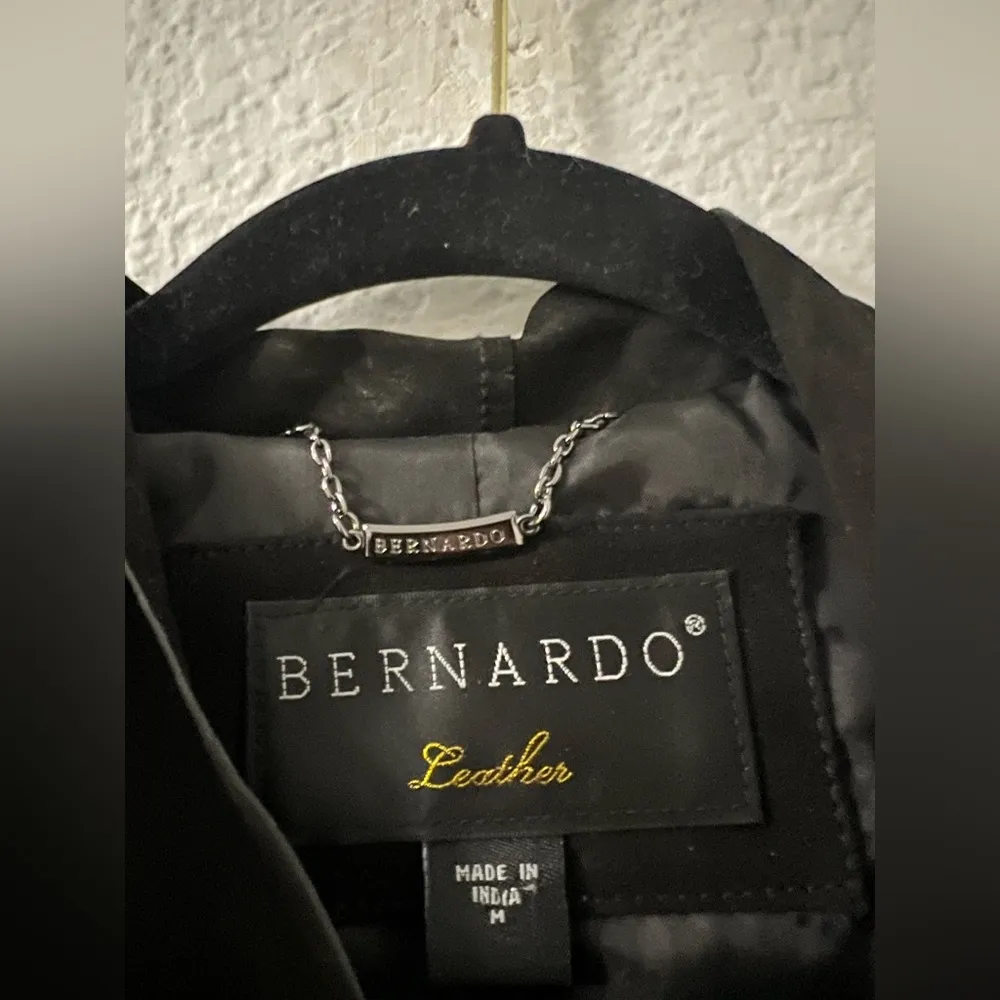 Bernardo Women's Black Drape Front Jacket - Image 4