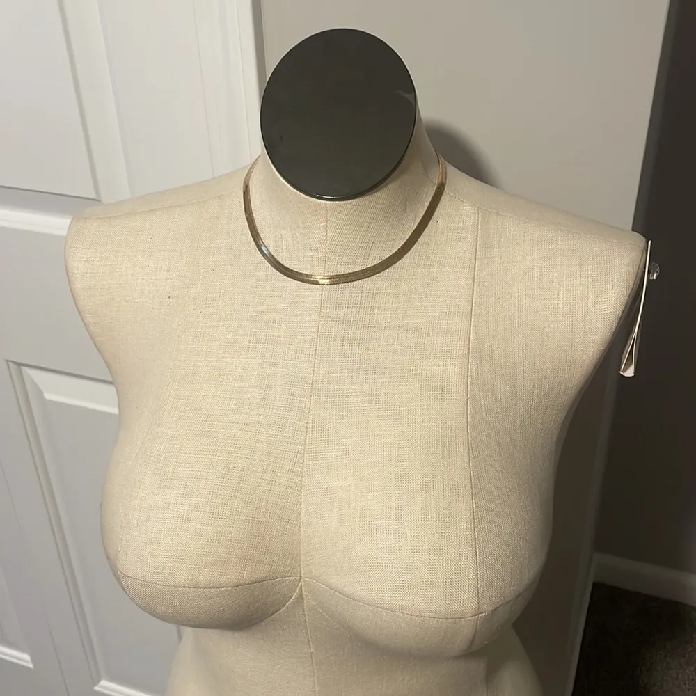 A new day necklace gold tone choker Herringbone/Snake Chain Necklace jewelry New - Image 6