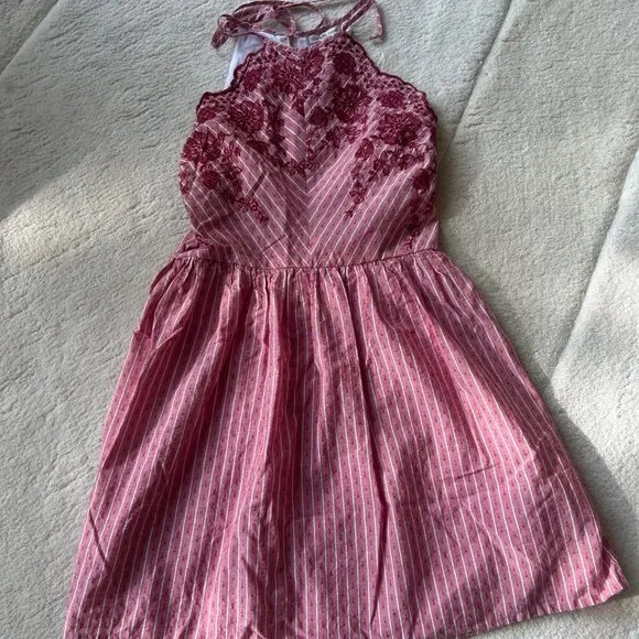 Charlotte Russe Red/Pink Sundress Size Large