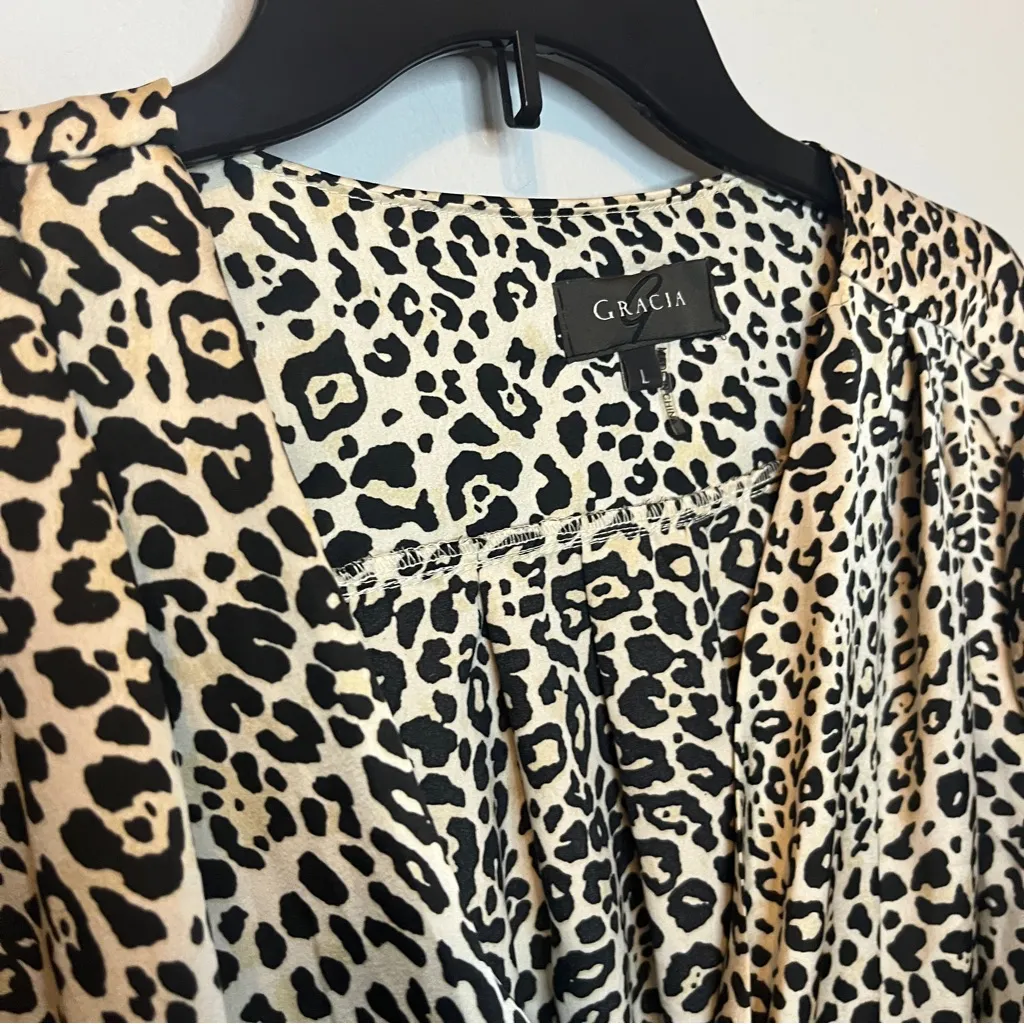Gracia Animal Print Blouse - Image 5