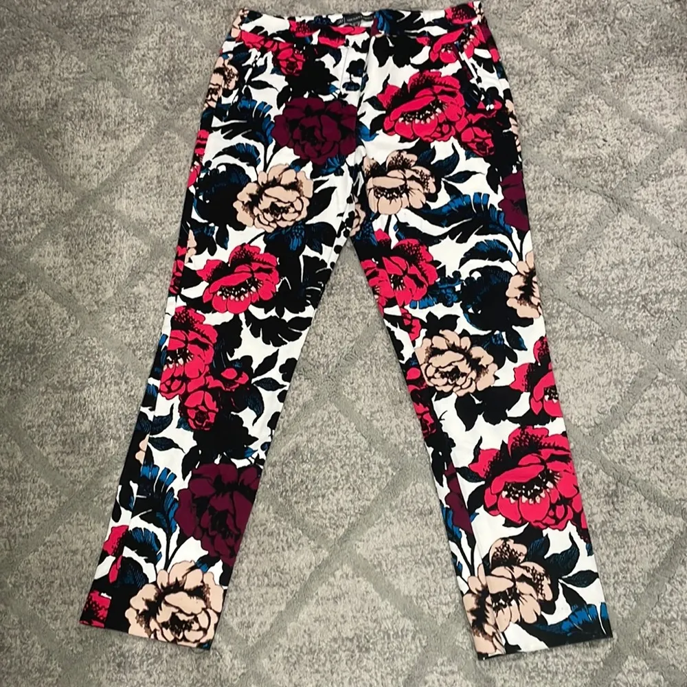 Adrianne Papell high rise ankle crop floral fitted pant - Image 2