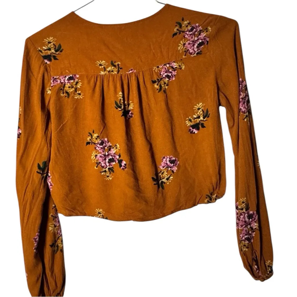 Wild Fable Women's Fall Floral  Theme Long Sleeve Crop Top Sz XS - Image 4