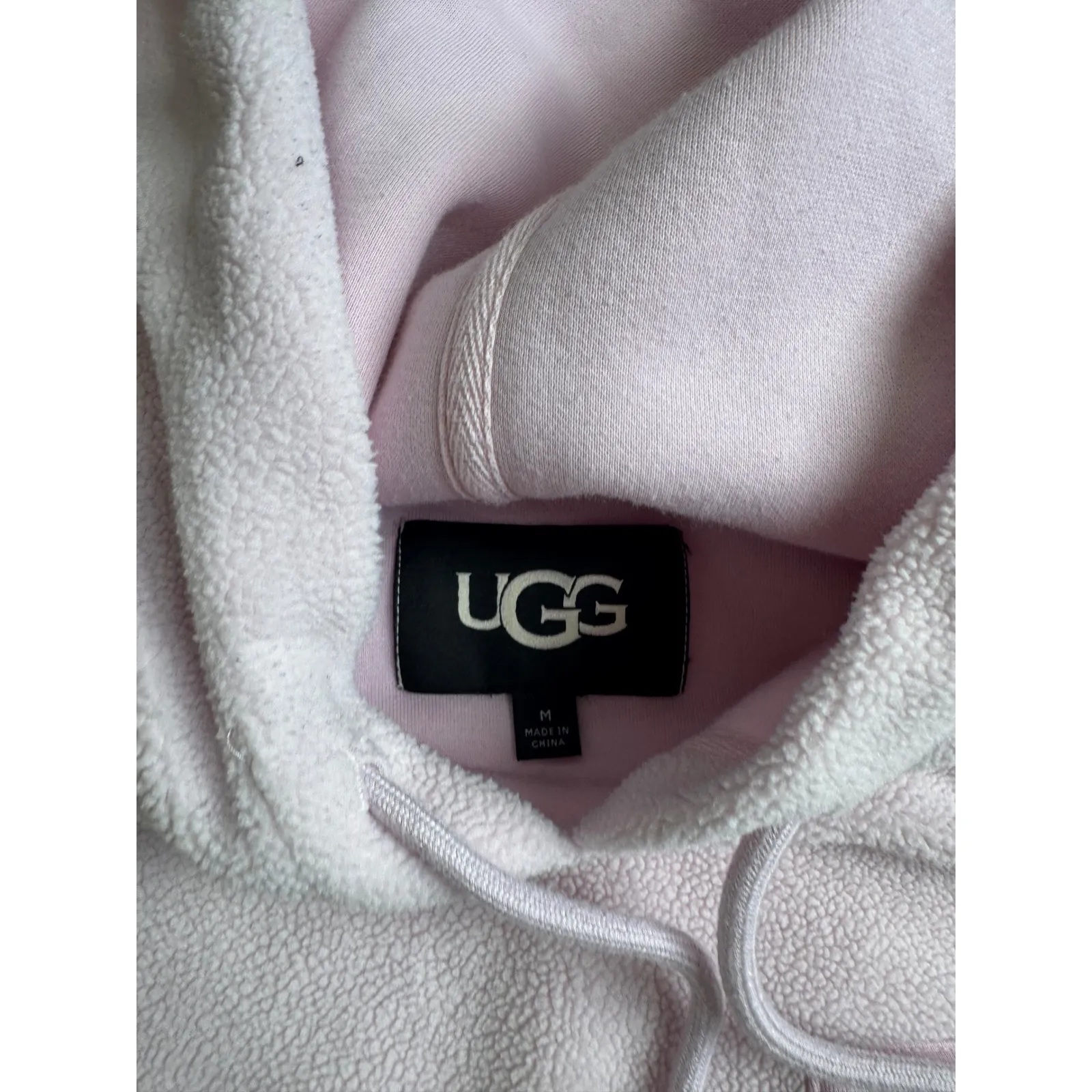 UGG Fleece Cropped Hoodie Pink Pullover Kangaroo Pocket Drawstring Size M - Image 4