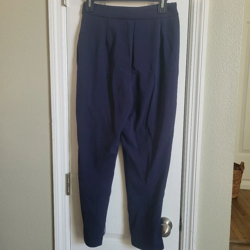 Nwt Shein dress Pants size m - Image 2