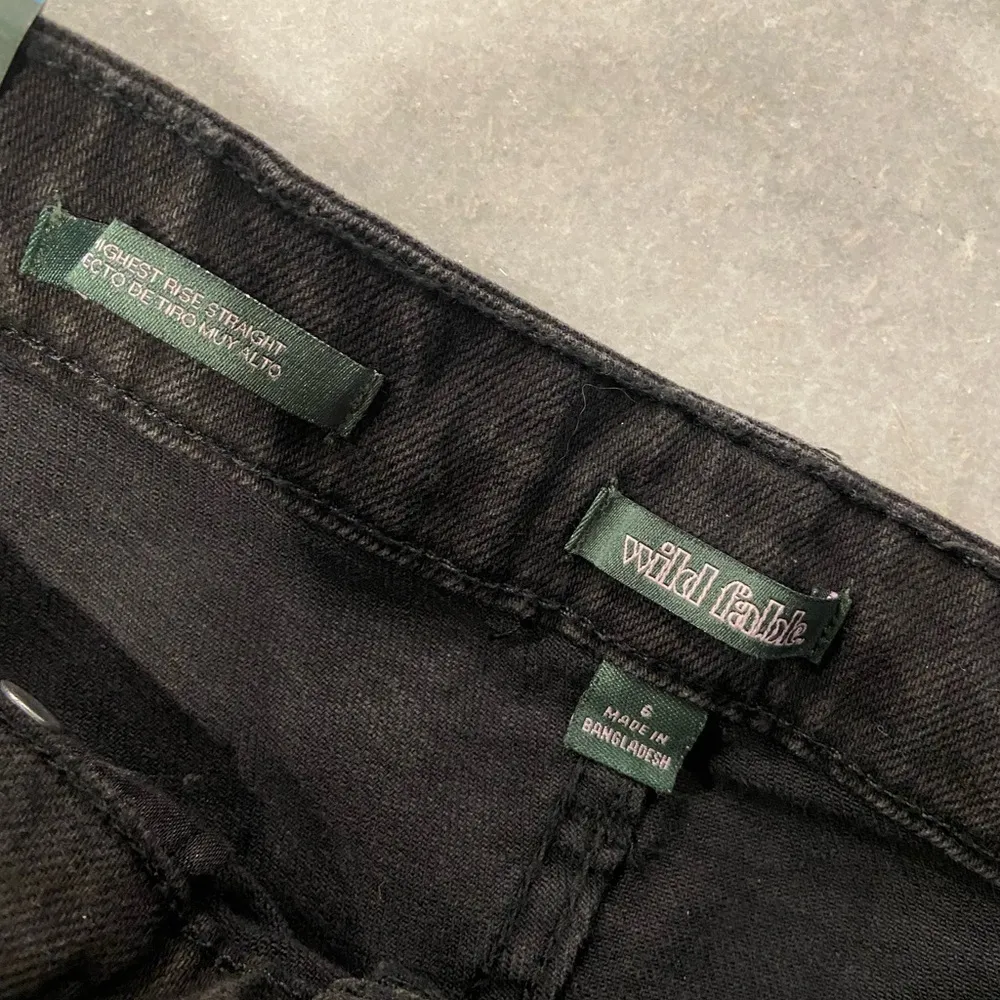 NWT Wild Fable Size 6 Highest Rise Straight Leg Black Distressed Jeans Raw Hem - Image 12