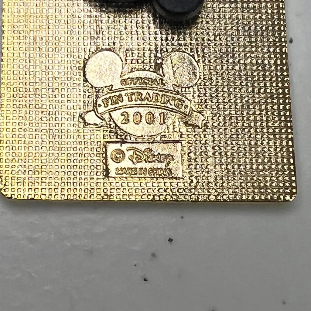 Disney Pin Minnie Mouse - Silhouette Edition Series (Minnie) From 2001 - Image 4