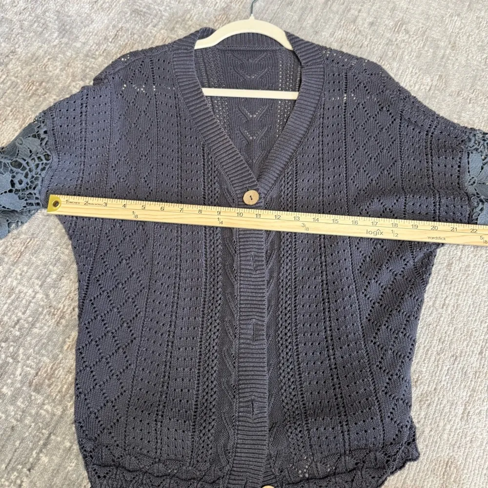 Generic Brand Gray Crochet Floral Lace Dropped Sjoilder Tulip Cuff Sleeve Size L - Image 5