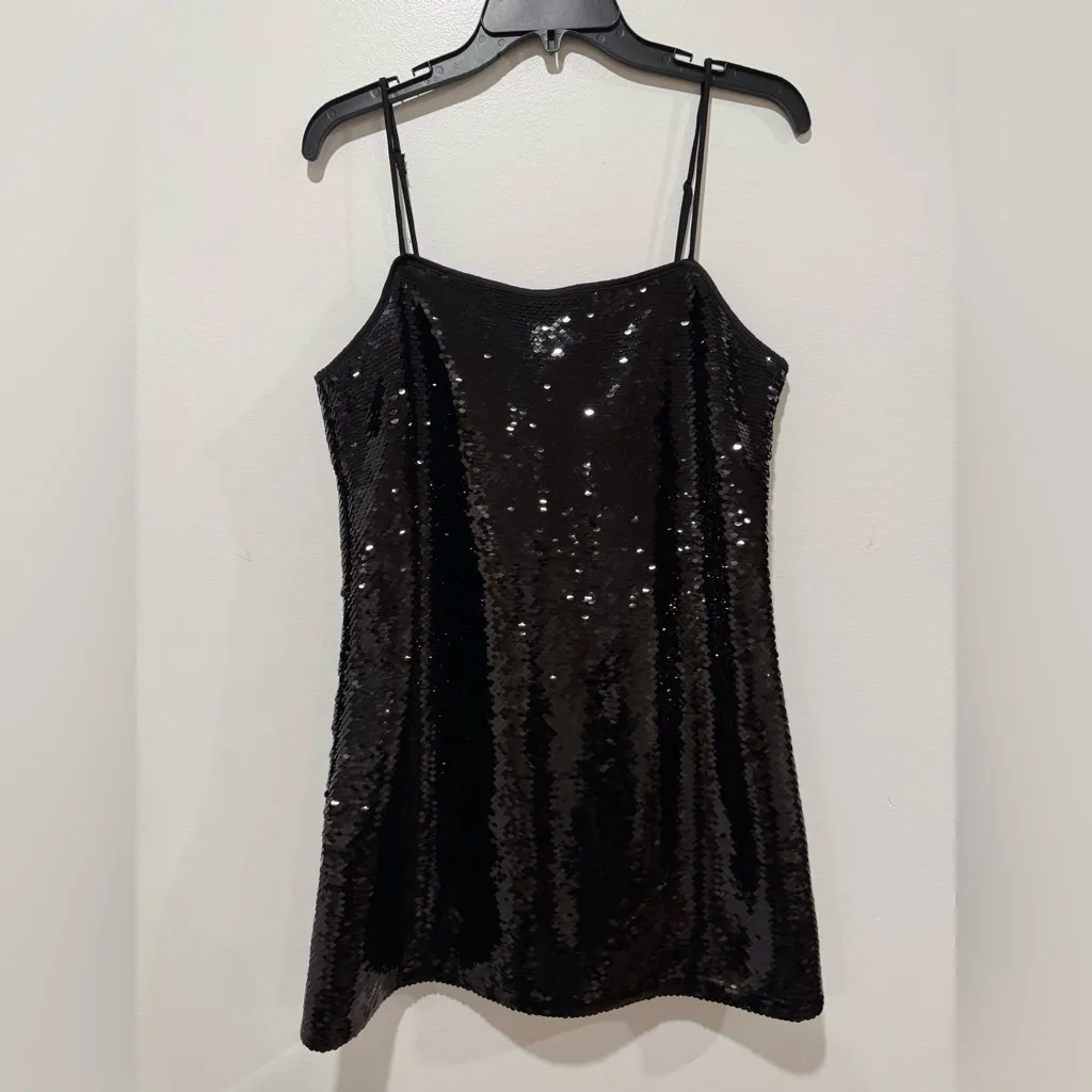 Abercrombie & Fitch Sequin Mini Dress Black Size M - $55 - From trendy Abercrombie & Fitch Sequin Mini Dress Black Size M - $55 - From trendy