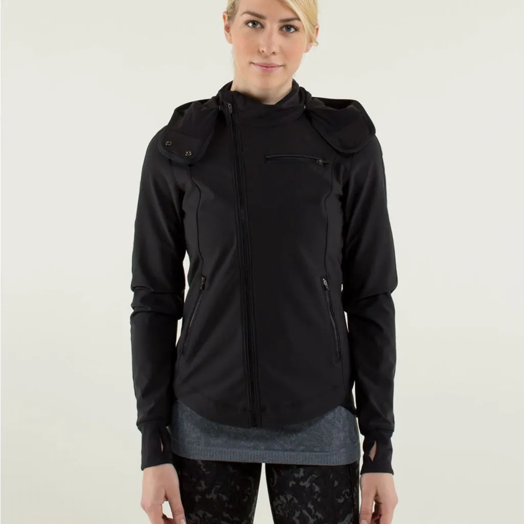 Lululemon Women's BLACK Keep It Up Hooded Full-Zip LS Softshell jacket coat 8 - Image 3