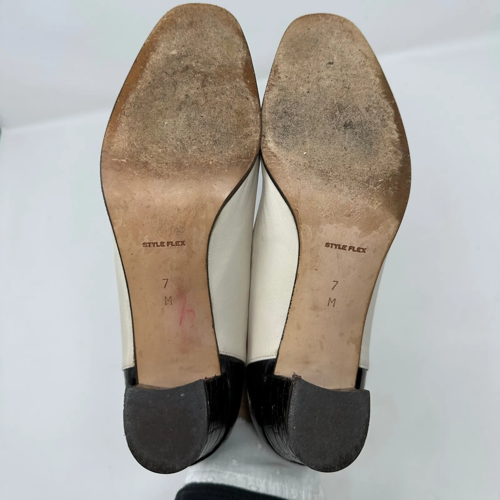 Bally Mariner Cap Toe Leather Pumps Brown‎ Cream Size 7 Brown - Image 8