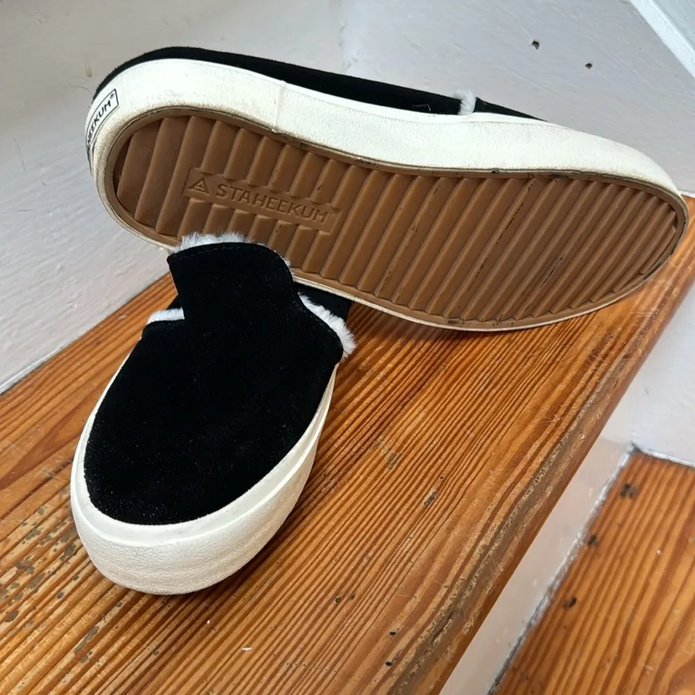 Staheekum cozy camp mule black and white suede sneaker slipper size 8 - Image 6