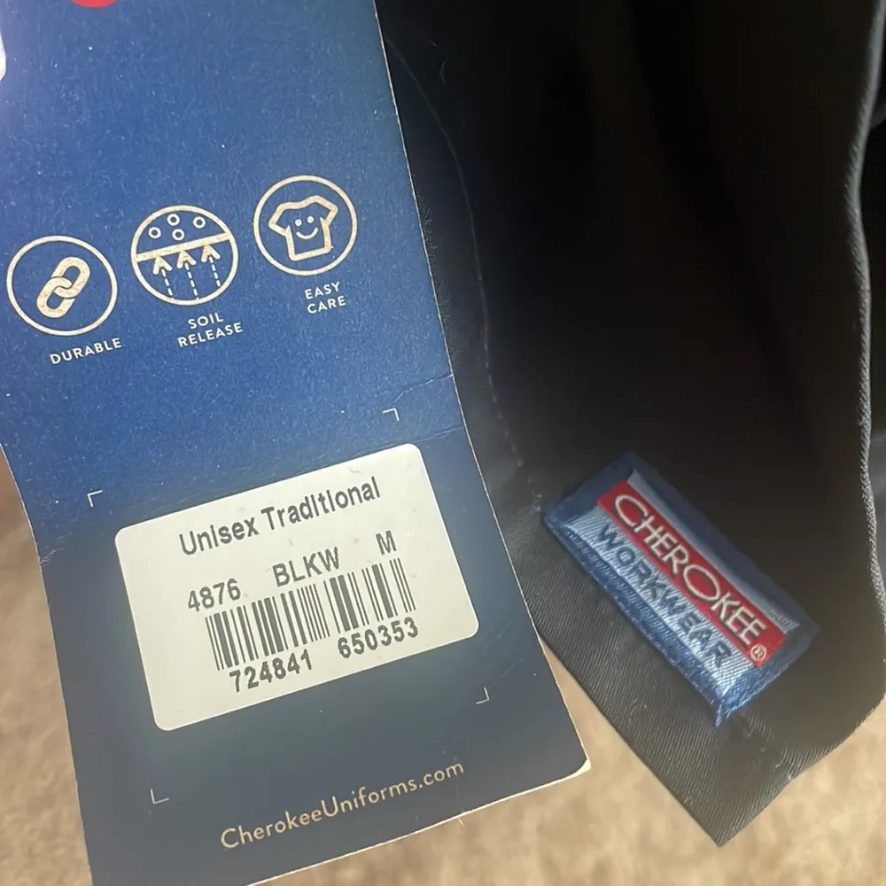 Cherokee workwear scrubs unisex black VNeck short sleeve traditional shirt top M - Image 59