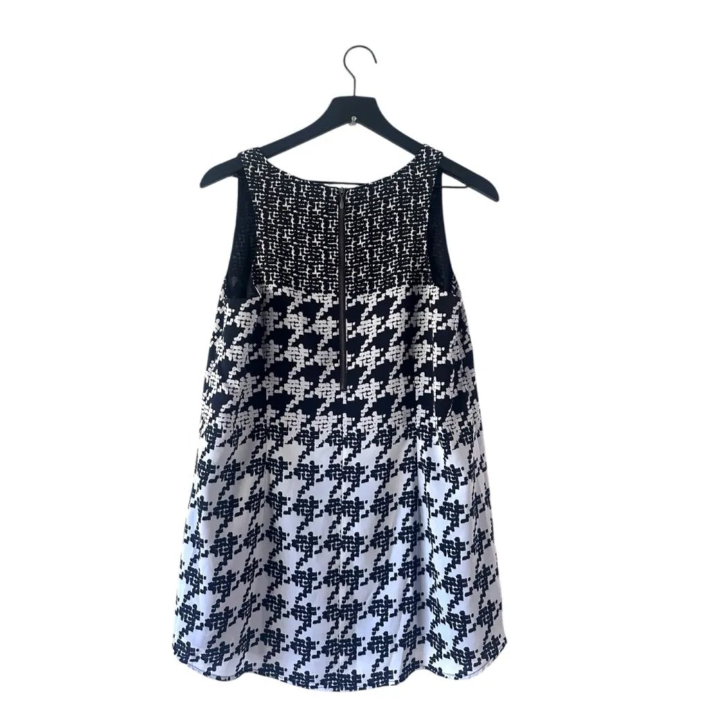 CAbi Black White Houndstooth Sleeveless Blouse Career Work Top Medium - Image 6