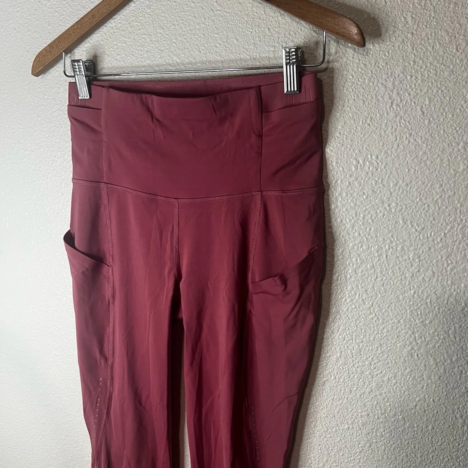Lululemon Maroon Swift Speed High Rise Tight 25" Athletic Leggings Side Pocket 6 - Image 2