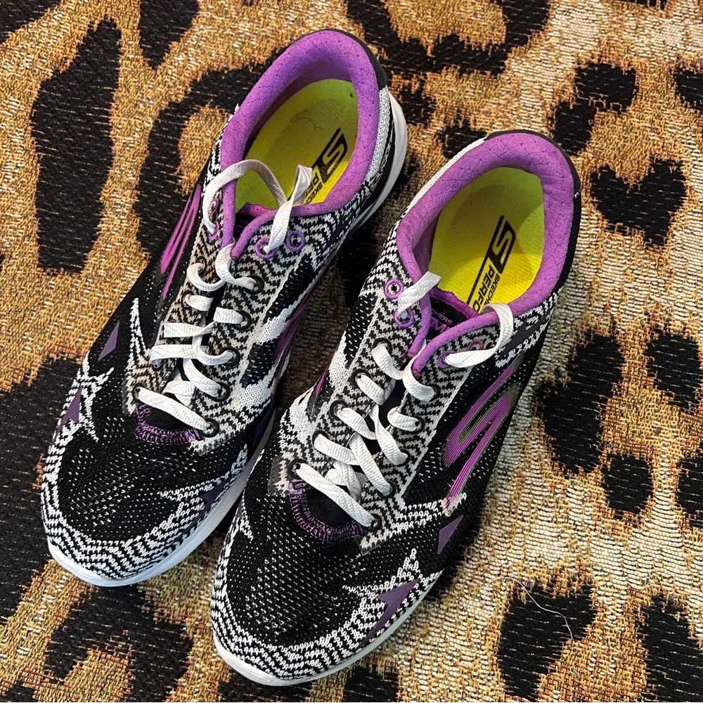 Skechers GoMeb Speed 3 Running Shoes - Image 5