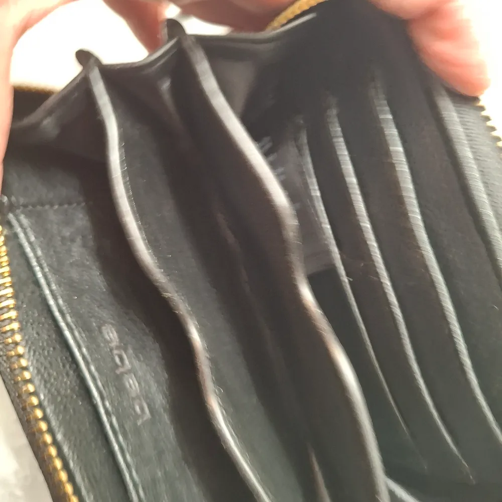 Bebe  Black Quilted Wristlet - Image 9