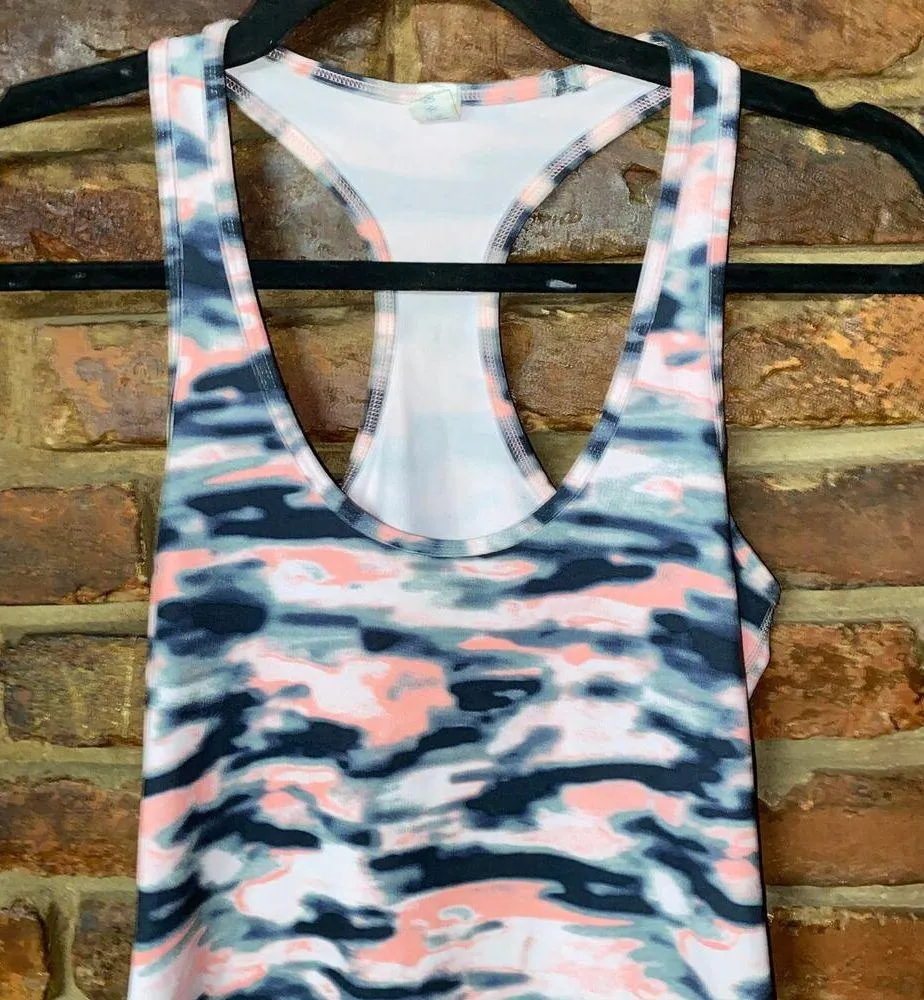 Lululemon Athletica Wamo Camo Barely Pink Cool Racerback Tank Top Women's Size 4 - Image 3