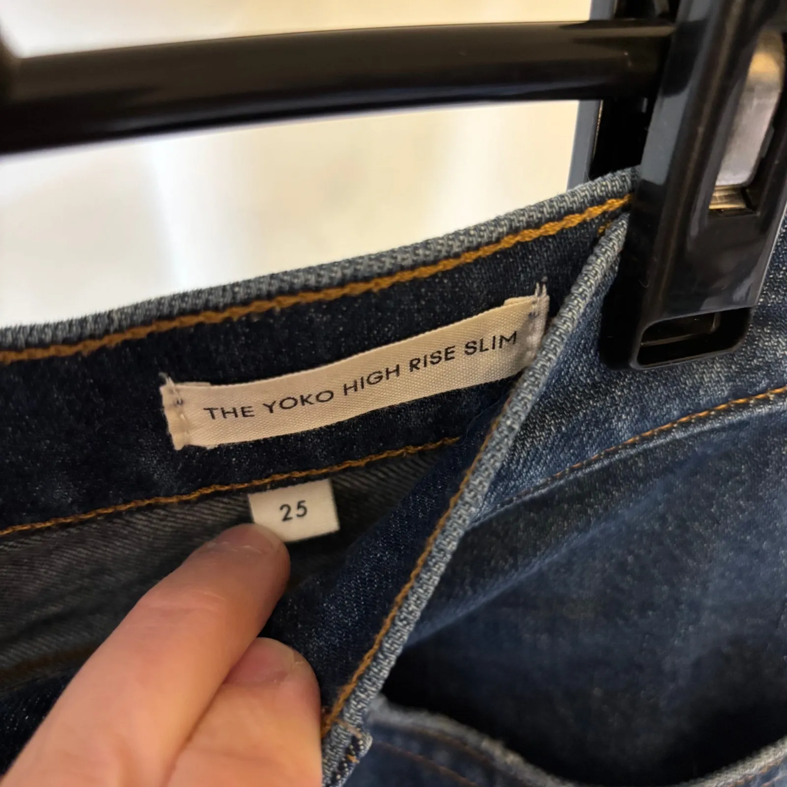 Aritzia Denim Forum EUC Women's The Yoko High Rise Slim Jean Size 25 Blue - Image 7