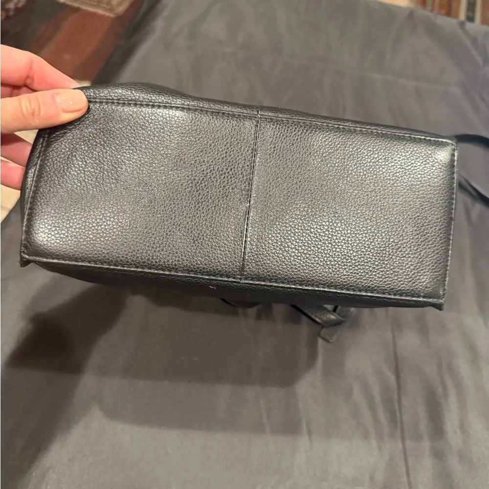 Lucky Brand Coran Pebbled Leather Satchel Crossbody Black - Image 8