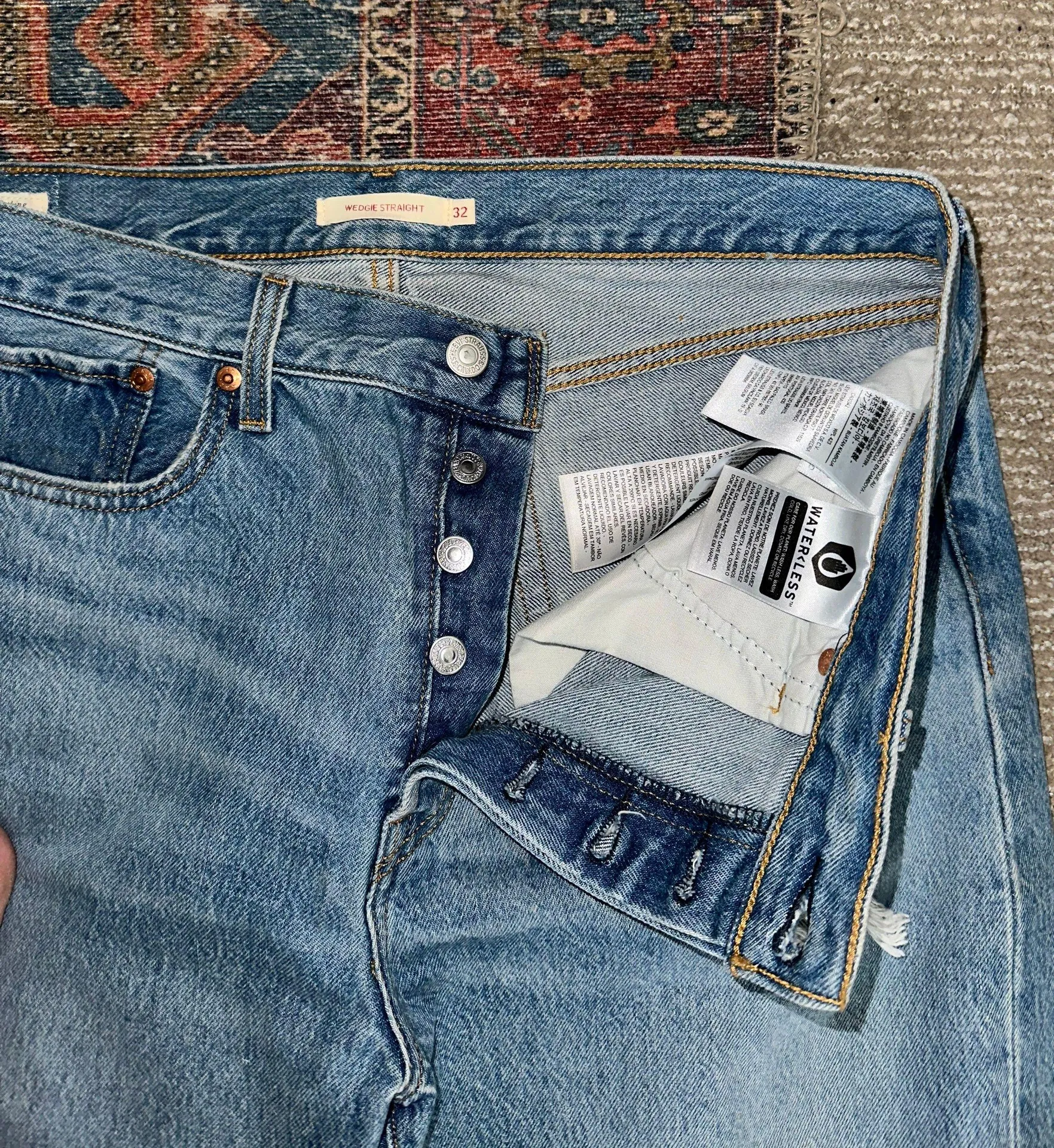 Levi’s Wedgie Straight Jeans - Image 3